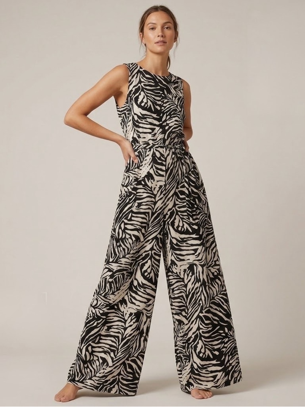 Inc tropical wide leg Jumpsuit Size 6 Brown white Satin animal print NWT